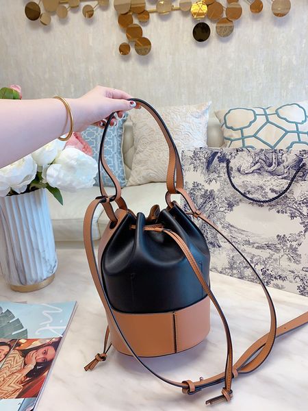 

high-end leisure women bag new 2020 port style fashion retro large capacity versatile single-shoulder cross-body bucket