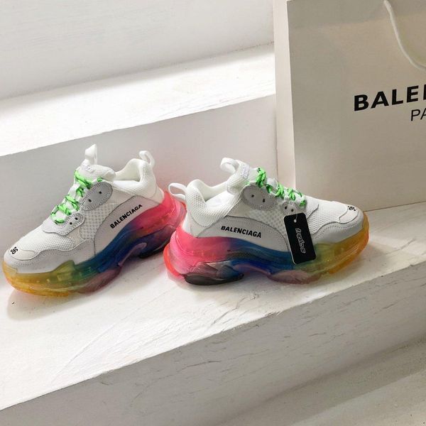 

2020ec designer to create casual and comfortable all-match sports shoes, travel shoes outsole non-slip design with original box delivery, Black