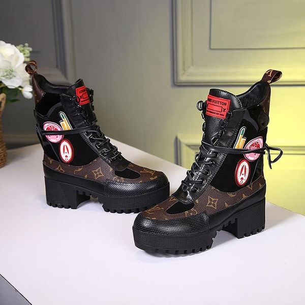 

2021 fashion shoes mid -calf leather motorcycle boots women botas laureate platform desert boot fashion us1480 lady luxury shoes bottes femm