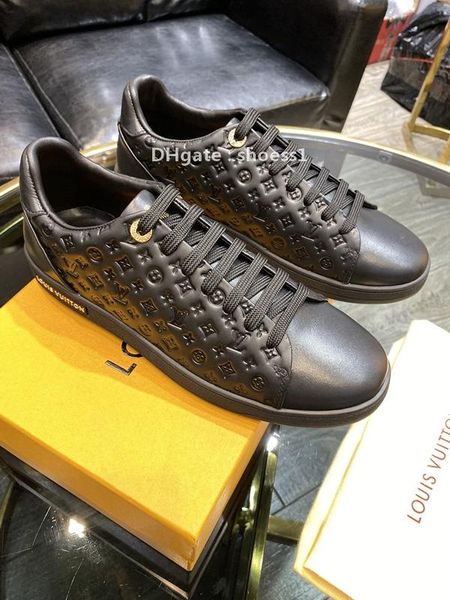

2021-2020u luxury custom thick bottom letters fashion wild casual men 's shoes ,fashion party shoes outdoor sports shoes ,size :38 -45, Black