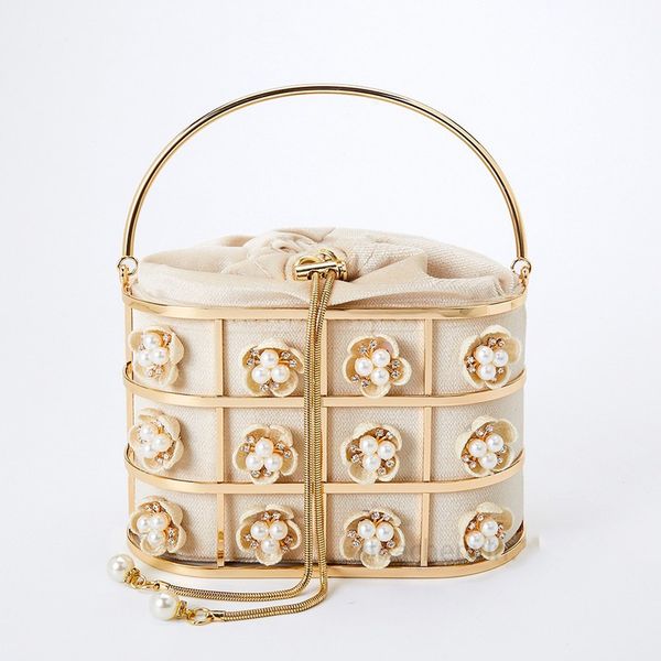 

2020 new flower dinner women's bag luxury handmade hollow metal cage flannel shoulder bag