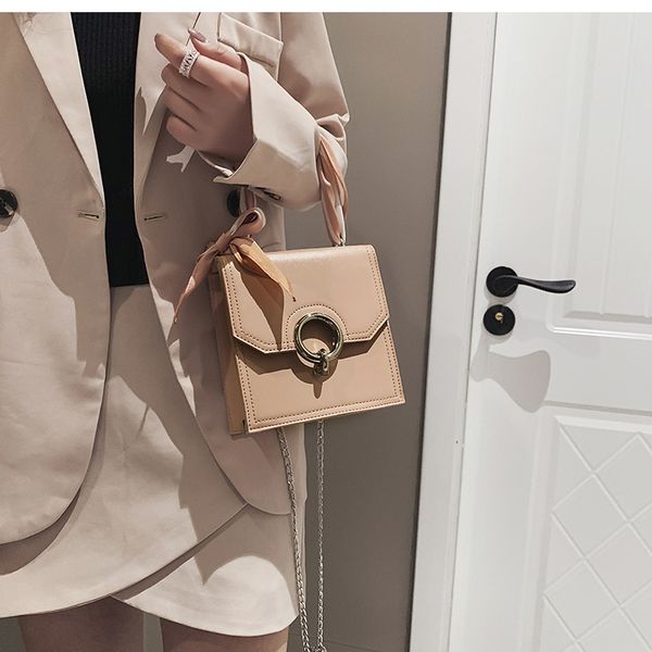 

foreign air female bag 2020 new wave korean version of the wild messenger bag chain shoulder fashion small square
