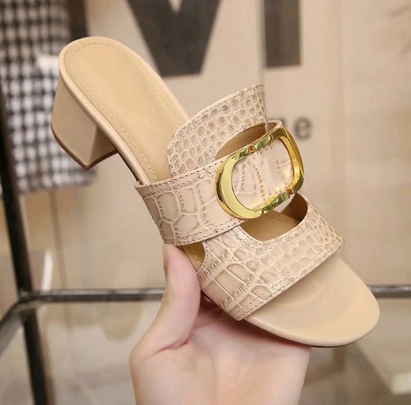 

2020 woman slippers slides summer shoes casual slippers solid hollow out women slides slippers size:35-41 with box 01da1601, Black
