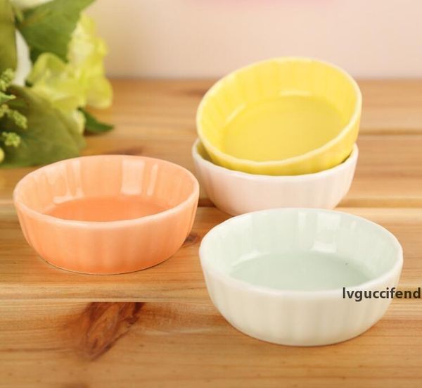 

wholesale white circular stripe dish kitchen utensils ceramic seasoning dish