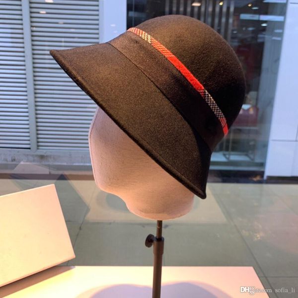 

luxury designer women's stingy brim hats new fashion ladies 2019 new hat pure wool winter sun visor street tide hat, Blue;gray