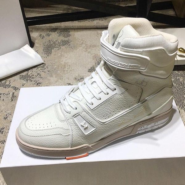 

fashion sneakers mens shoes boots lace -up footwears with origin box fitness flats bottes hommes men shoes fashion type chaussures pour, Black