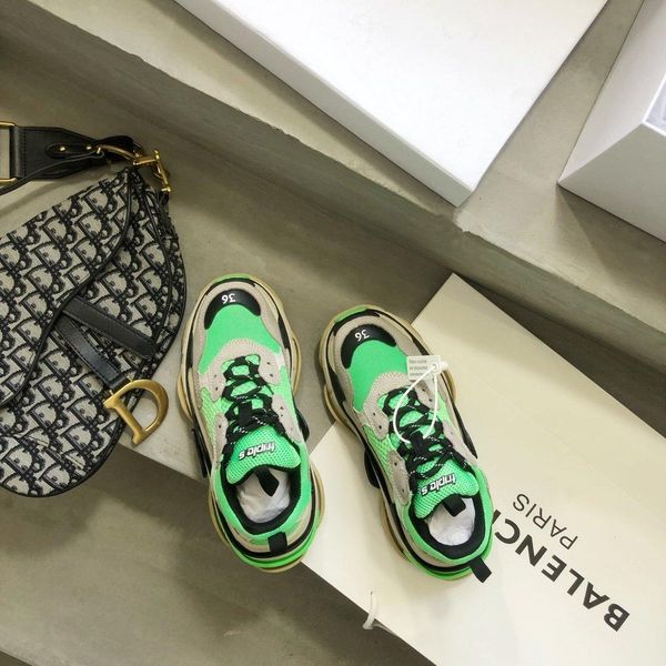 

2020bn mens designer shoes running sneakers monogram flowers rubber outsole casual sneakers mens jogging shoelaces original box packaging, Black