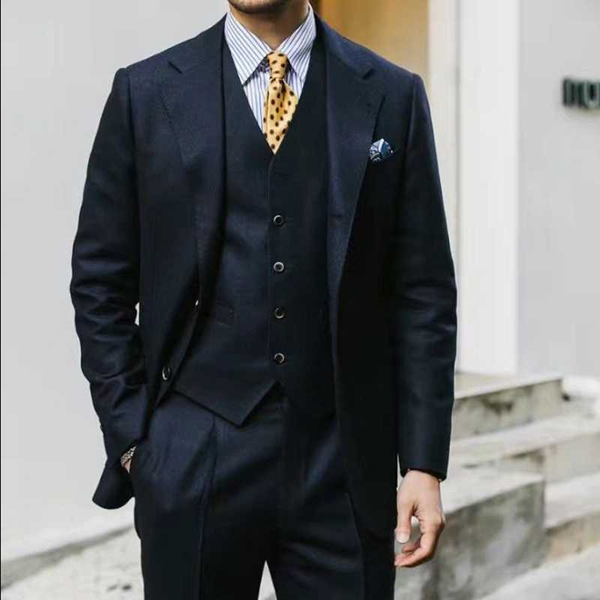

2020 new arrival men's classic black italian wool suits tweed custom made formal 3 pieces tailored mens suit, White;black