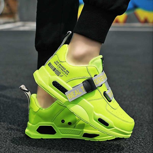 

qzhsmy 2020 new pu breathable light men running shoes sneakers fashion lightweight walking casual shoes men tenis for adult