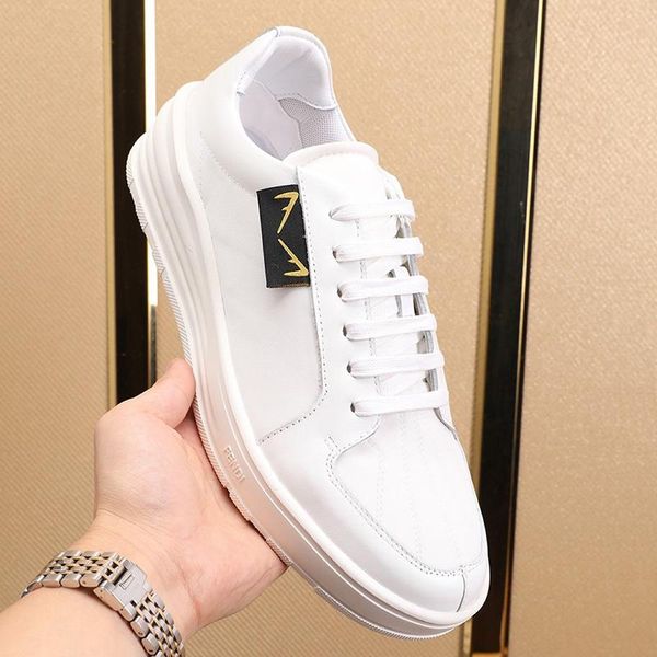 

new arrival mens shoes fashion outdoor walking shoes sports plus size lace -up casual men shoes luxury sneakers zapatos de moda para hombre