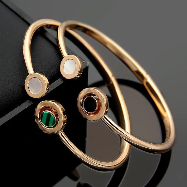 

2020 designer jewelry b letters black and white red and green rotating double-sided shell bracelet selling ladies opening flip bracelet