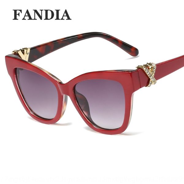 

95548 new style fashion sun women's fashion sun sun sunglassesdiamond cat's eye sunglasses glasses exclusive sale, White;black