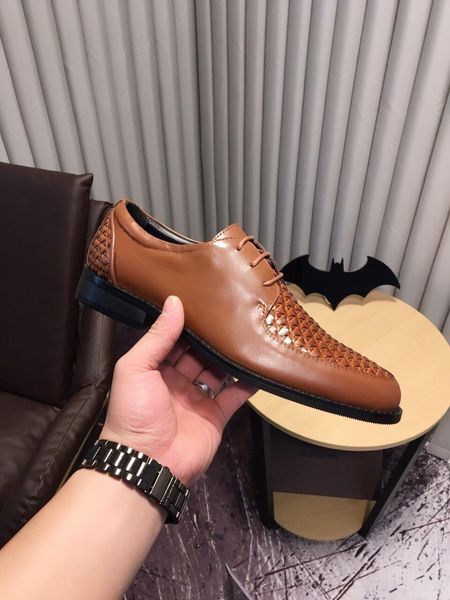 

2020-2019f custom leather men's casual business shoes, fashion wild sports shoes, original packaging shoe box delivery, yardage: 38-44