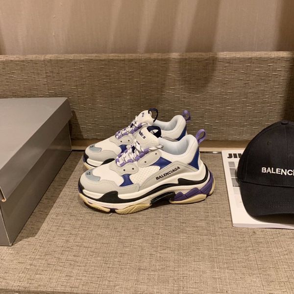 

218designer to create casual and comfortable all-match sports shoes, travel shoes outsole non-slip design with original box delivery, Black