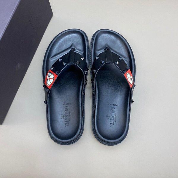 

2020 luxury designer mens womens summer rubber sandals beach slide fashion scuffs slippers indoor shoes size 38-44 r118, Black