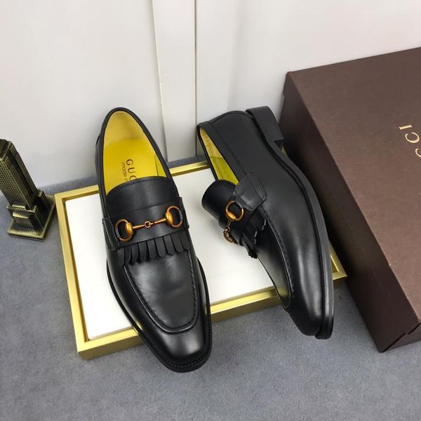 

2020-2019 limited edition custom leather men's business shoes, fashion wild sports shoes, original packaging shoe box, size: 38-44