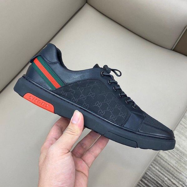 

women casual shoes low luxury designer leather sneakers with flower trainers discount snake tiger mens flats shoes ace bee embroide r237, Black