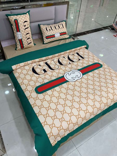 

king size branded soft bedding set designer strip letter flower duvet cover quilt cover brief bedclothes comforter cover