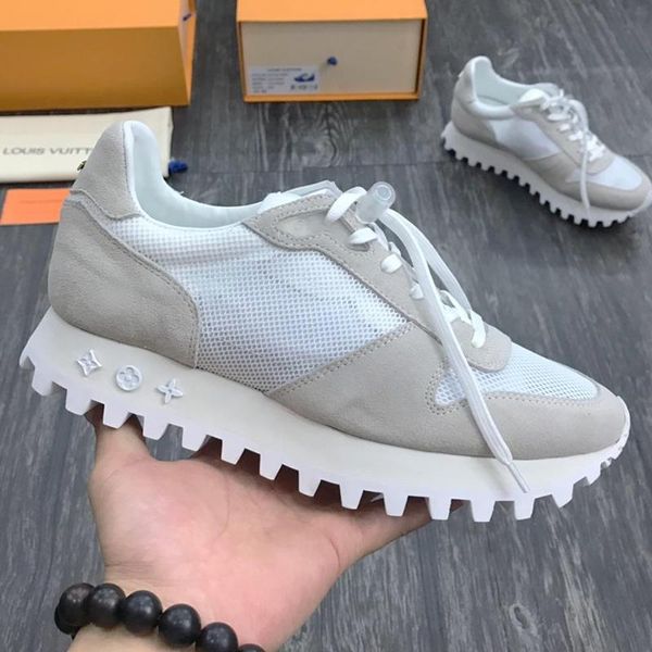 

2021 mens shoes sports sneakers with box breathable male sneakers classic trainers runner sneaker luxury chaussures pour hommes sale men sho