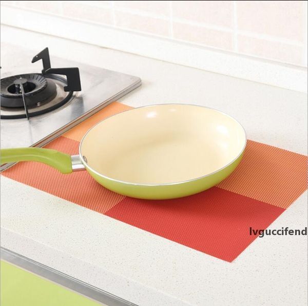 

eco-friendly table decoration pvc table mat heat-insulated tableware easy clean western dinner bowl placemat kitchen pad 43.5*29.8cm