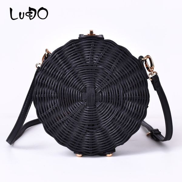 

new handmade kintted shoulder bags women straw bag bohemian bali round straw rattan bag wicker circle beach handbag bolso bambu