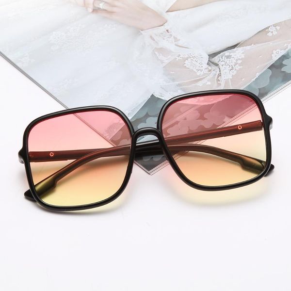 

fashion sun glasses lady vintage shades sunglasses women 2020, White;black