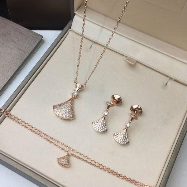 

luxury designer women jewelry set necklace bracelet earrings sub-gold plating 18k rose gold/white gold, 925 silver earrings anti-allergy, Black