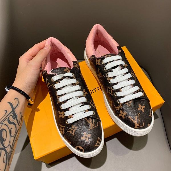 

2020j new high-end trend old flower letters women's casual party shoes, fashion wild sports shoes, original box packaging delivery
