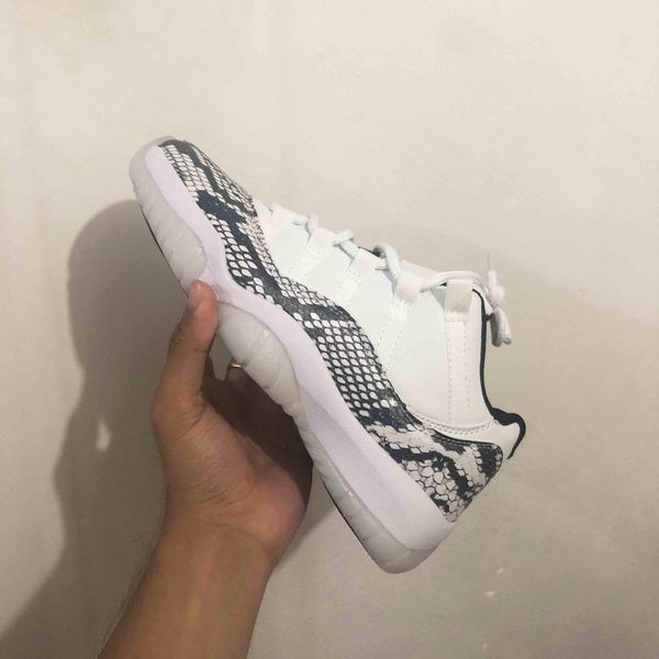 

2019 новая 11 белой змеиной низких людей ретро баскетбольной обуви 11s xi sports кроссовок тренеров размера высокого качества 36-47