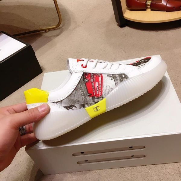 

2020-2019p summer casual men's shoes, fashion sports shoes, original packaging shoe box delivery, yardage: 38-44