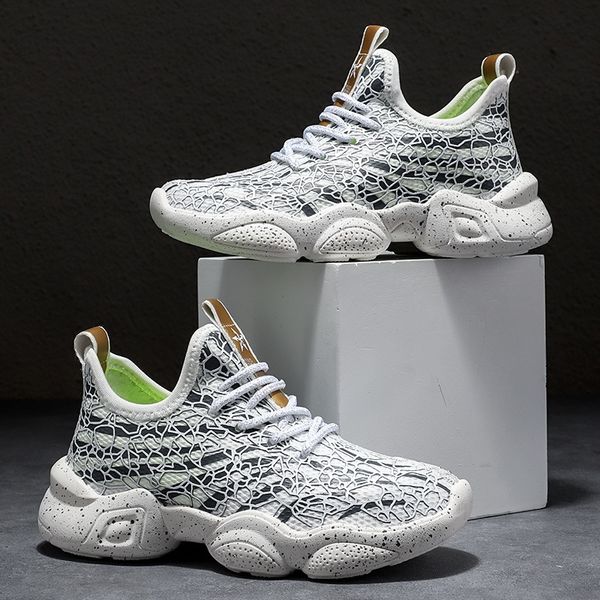 

2020 летняя новые летающий тканые сетки одного кокос спорт без скольжения случайного студента работает running детской обуви детской обуви, Black