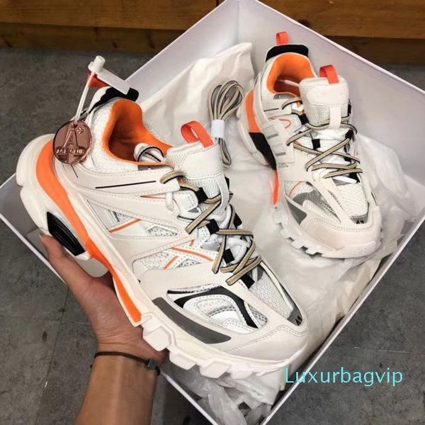 

paris 17fw fashion designer dad shoes triple s men women casual shoes track 3.0 sneakers espadrilles chaussures de sport pour hommes