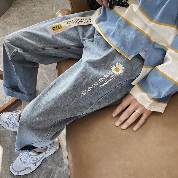 

мужские случайные и вышитые джинсы 2020 большого размера свободного папа брюки daisy вышитых джинсы, Blue