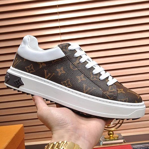 

fashion classic men 's shoes breathable lightweight vintage shoes lace -up plus size low casual men shoes manner schu
