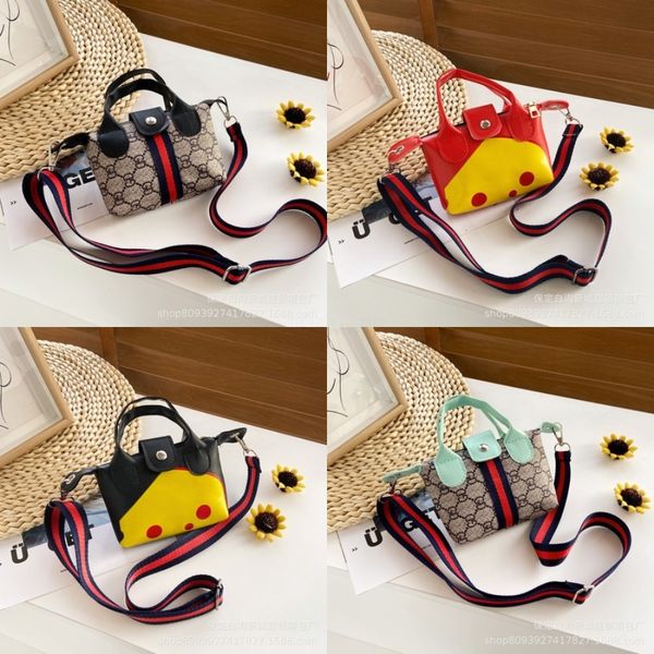 

2020 summer fashion new bag kids children girls handbag zipper pu leatehr shiny heart print crossbody shoulder messenger bag#698, Black