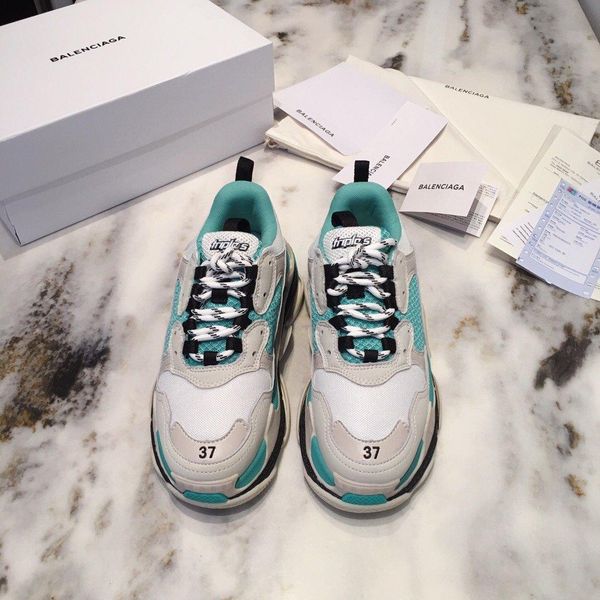 

2020cy mens designer shoes running sneakers monogram flowers rubber outsole casual sneakers mens jogging shoelaces original box packaging, Black