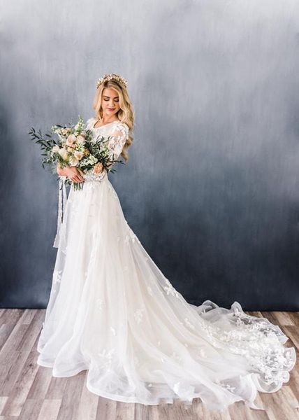 

bohemian new simple модест линия свадебные платья с длинными рукавами scoop шеи кружева аппликации handmade цветы пляж свадебные платья свад, White