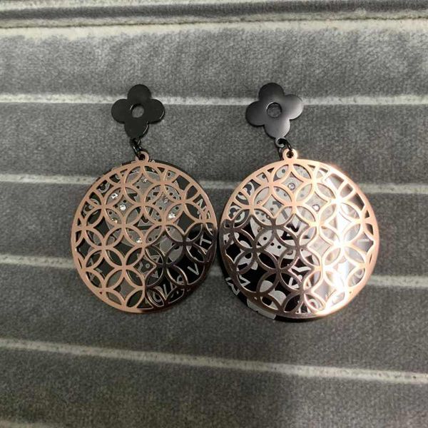 

2020 не fade мода стиль большой размер женщин ювелирных изделий из нержавеющей стали хип-хоп черный позолоченные серьги стержня для женщин п, Golden;silver