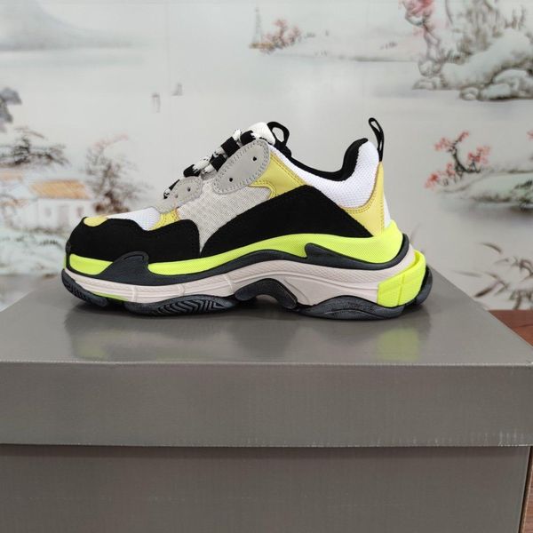 

2020gn designer to create casual and comfortable all-match sports shoes, travel shoes outsole non-slip design with original box delivery, Black