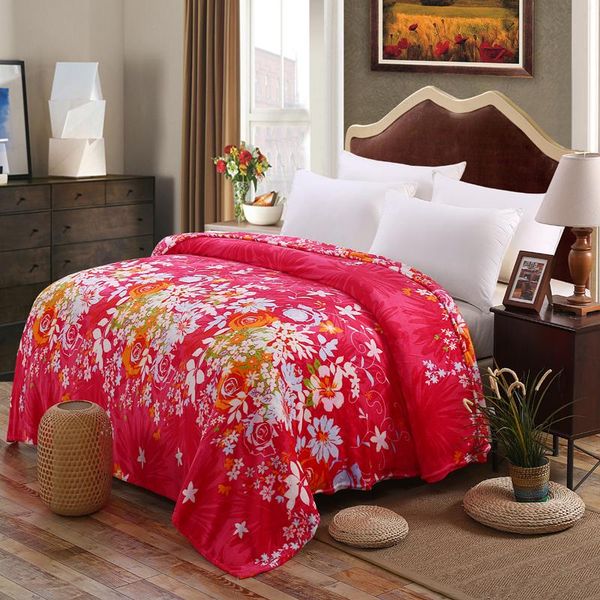 

bedspread blanket 200x230cm high density super soft flannel blanket to on for the sofa/bed/car portable plaids