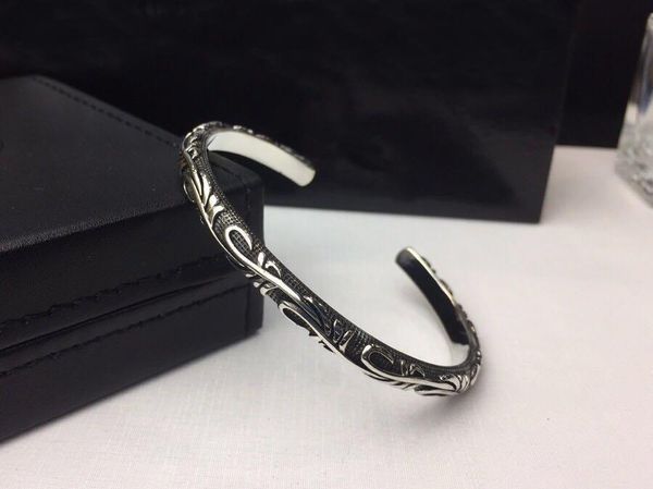 

brand with logo cross designer bracelets bangles for lady design mens and womens party wedding lovers gift luxury hip hop jewelry 310, White