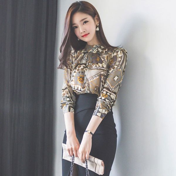 

2020 spring new korean printed women's shirt round neck slim fashion shirt, White