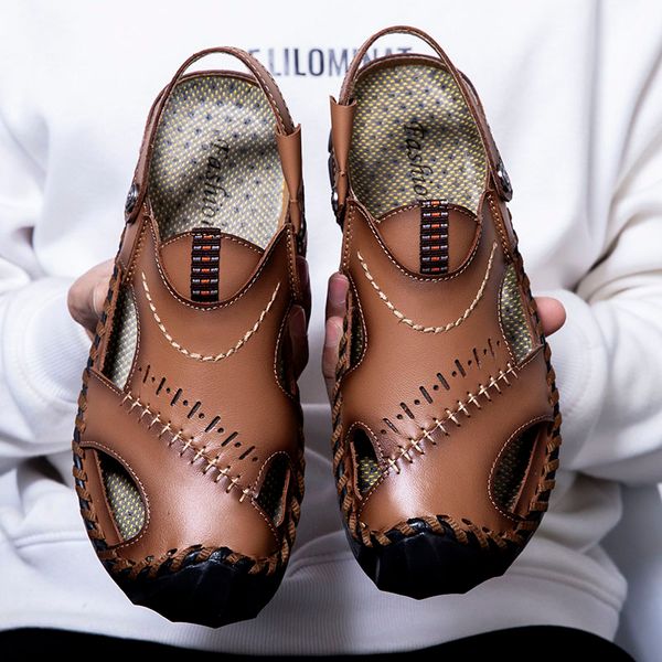 

2020 summer new men's sandals and slippers dual-use leather baotou driving leather sandals beach shoes non-slip outdoor, Black