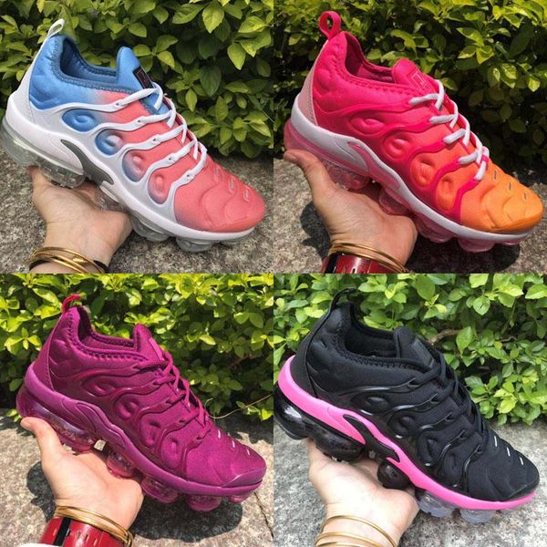 

rainbow shoe menstruation bee is the real third-class grape designer black shoes women's shoes team red shoes black and white snakes