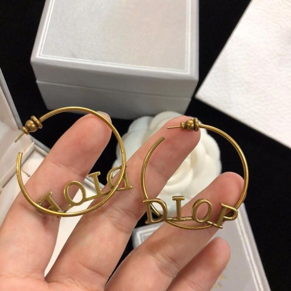 

c2019 occident show fashion circle letter earrings 925 silver needle plated copper individual temperament ring earrings, Golden;silver