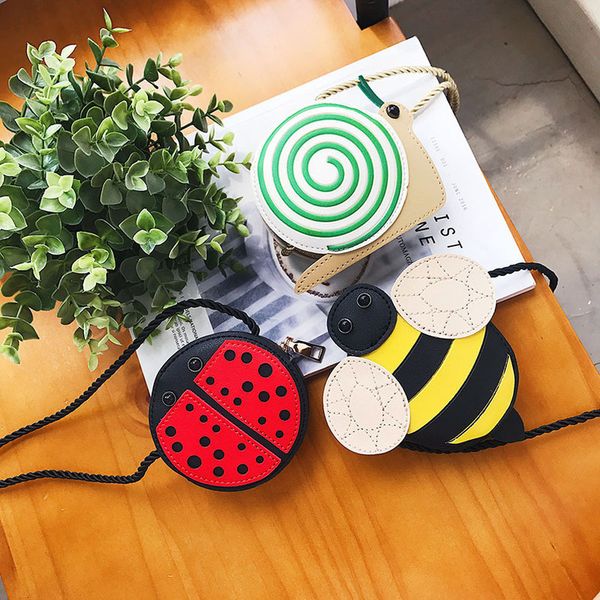 

2020 new cartoon cute bee animal shoulder youth pu fashion snail casual ladybug personality messenger bag