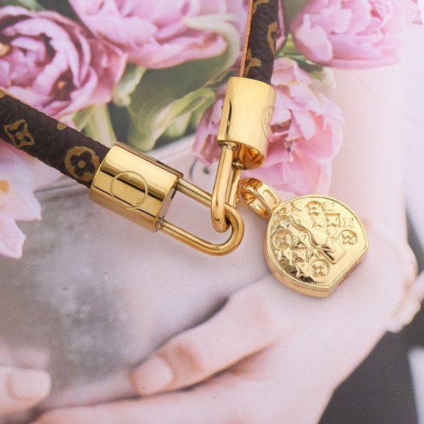 

fashion leather bracelet mens and womens charm bracelet bag pendant designer bracelets pattern designer bangles jewelry, Black