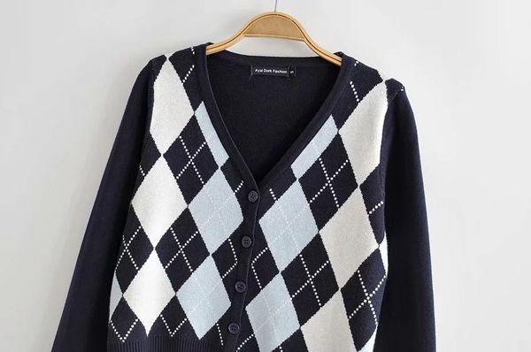 

female sweater vintage stylish geometric rhombic cardigan sweater women 2020 casual autumn long sleeve outerwear ing, White;black