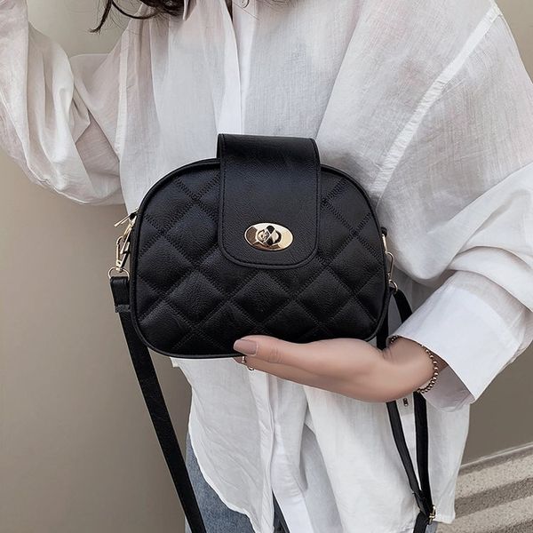 

85wp0 fashion middle-aged mother bag female simple all-match internet red fashion width middle-aged shoulder width round bag large capacity