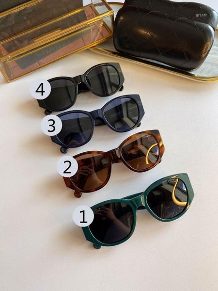 

fashion square sunglasses size:54-17-140 couple models from men classic uv protection round frame classic1, White;black